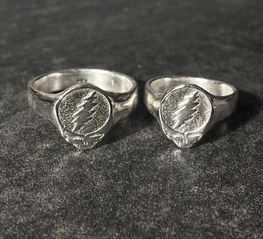 Silver Stealie Signet Ring